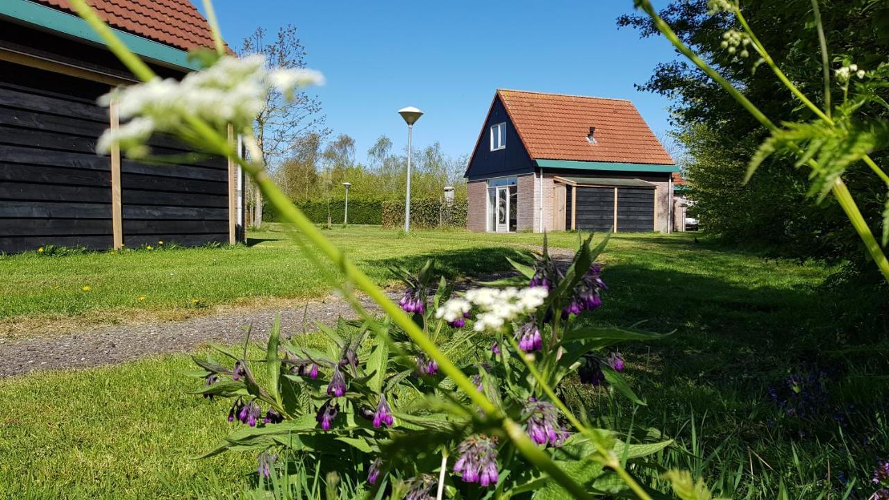 De Rakken Villa Woudsend ภายนอก รูปภาพ