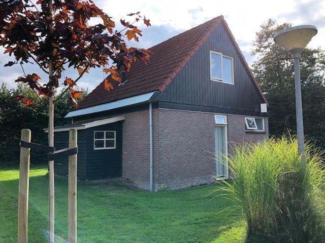 De Rakken Villa Woudsend ภายนอก รูปภาพ